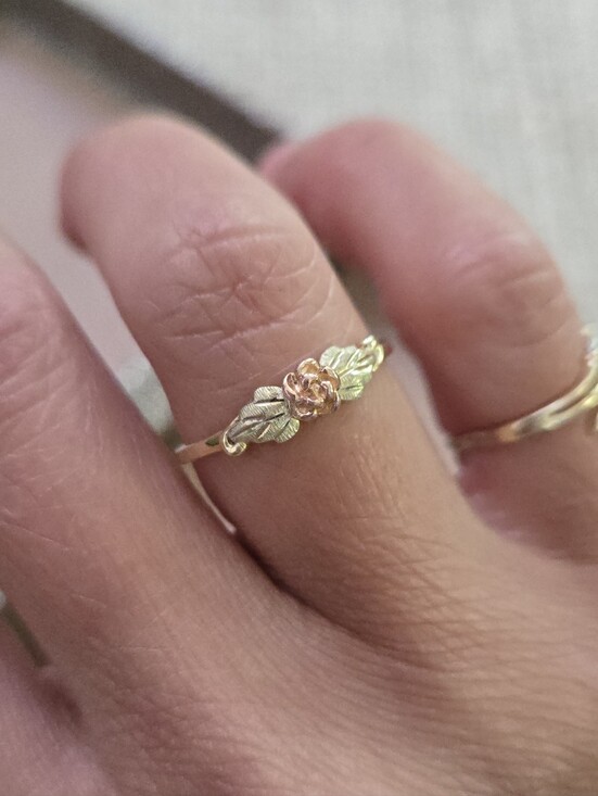 Black Hills Gold Jewelry - Black Hills Gold 10k/12k Gold Rose Ring